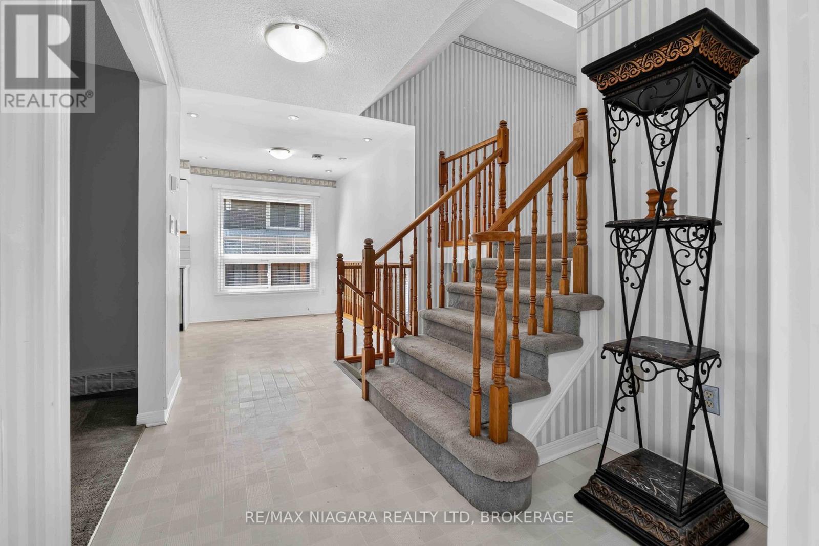 7725 Swan Street, Niagara Falls, Ontario  L2H 2P7 - Photo 4 - X13687946