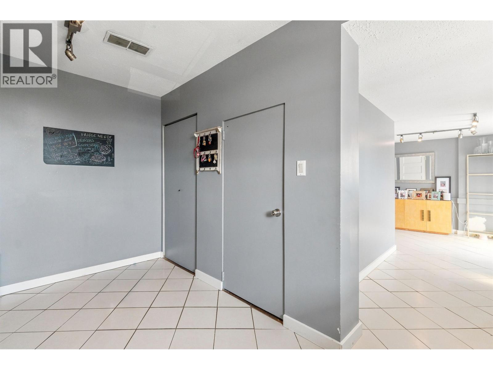 342 E Eighth Avenue, New Westminster, British Columbia  V3L 4K8 - Photo 23 - R3156493