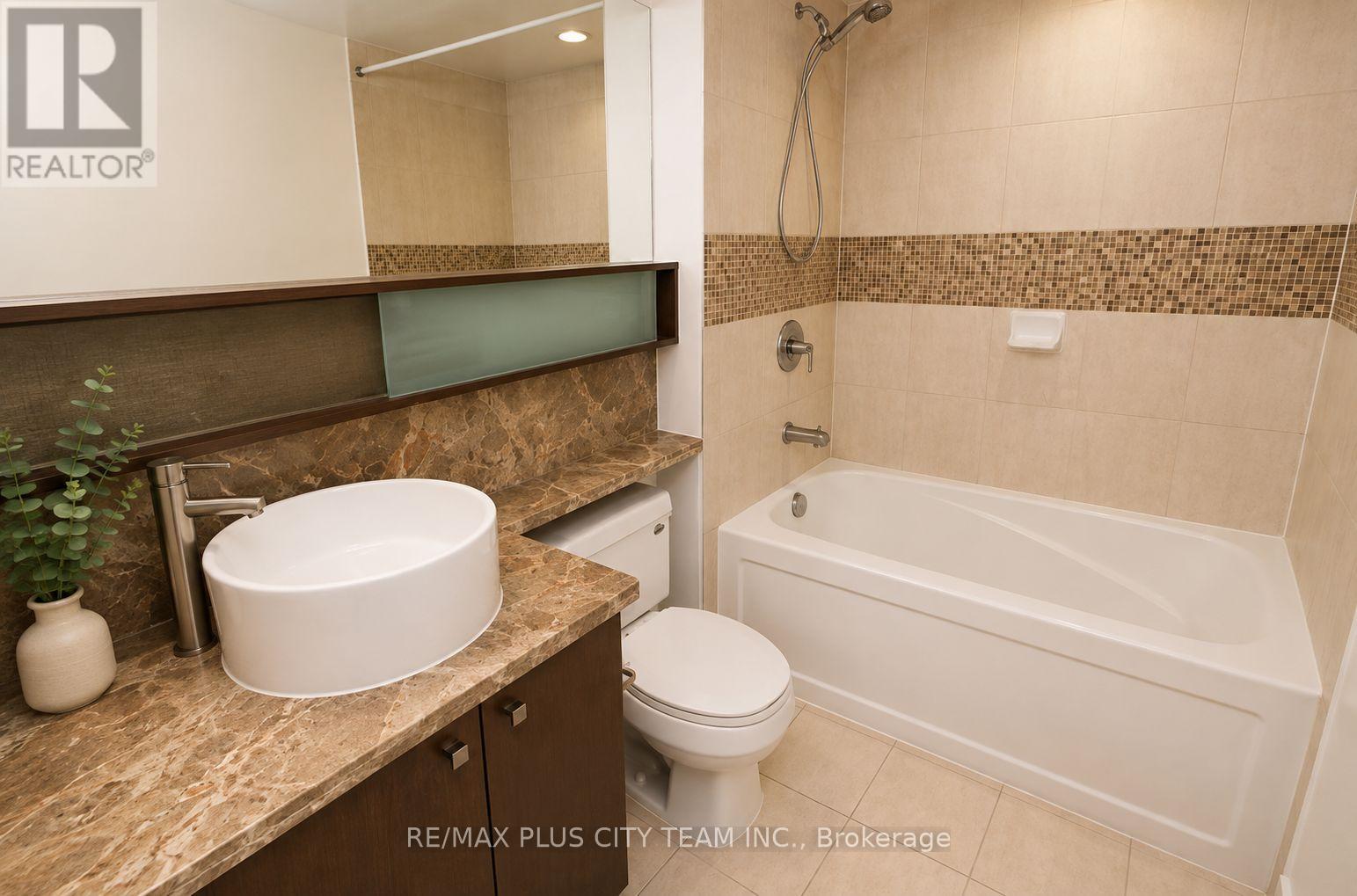 4707 - 11 Brunel Court, Toronto, Ontario  M5V 3Y3 - Photo 6 - C13687916