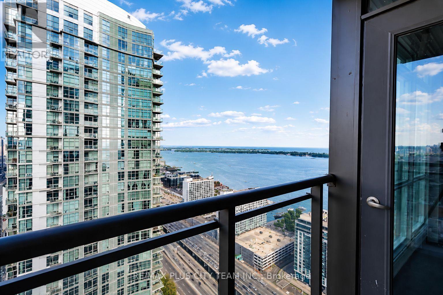 4707 - 11 BRUNEL COURT
