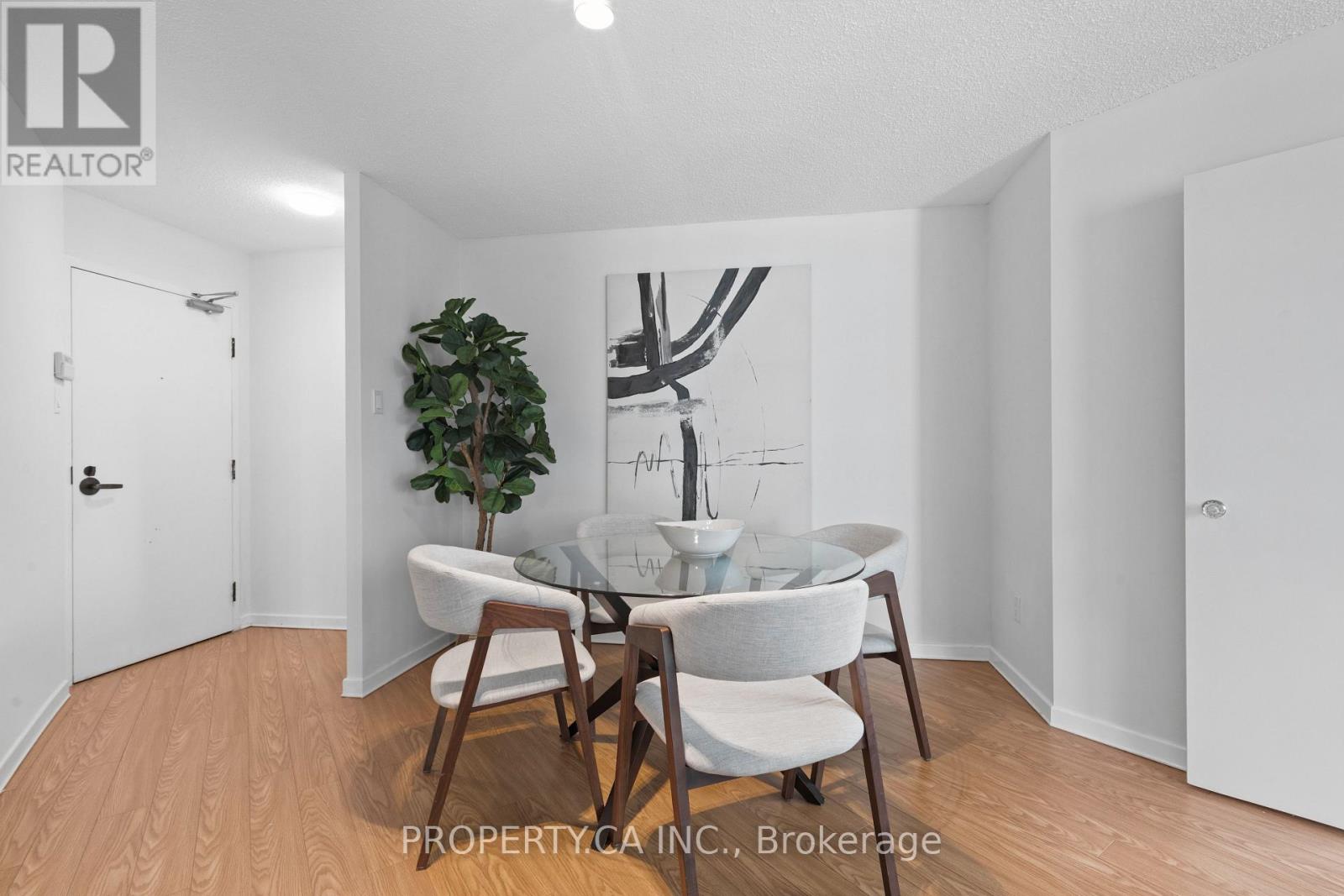 601 - 25 Maitland Street, Toronto, Ontario  M4Y 2W1 - Photo 6 - C13687970