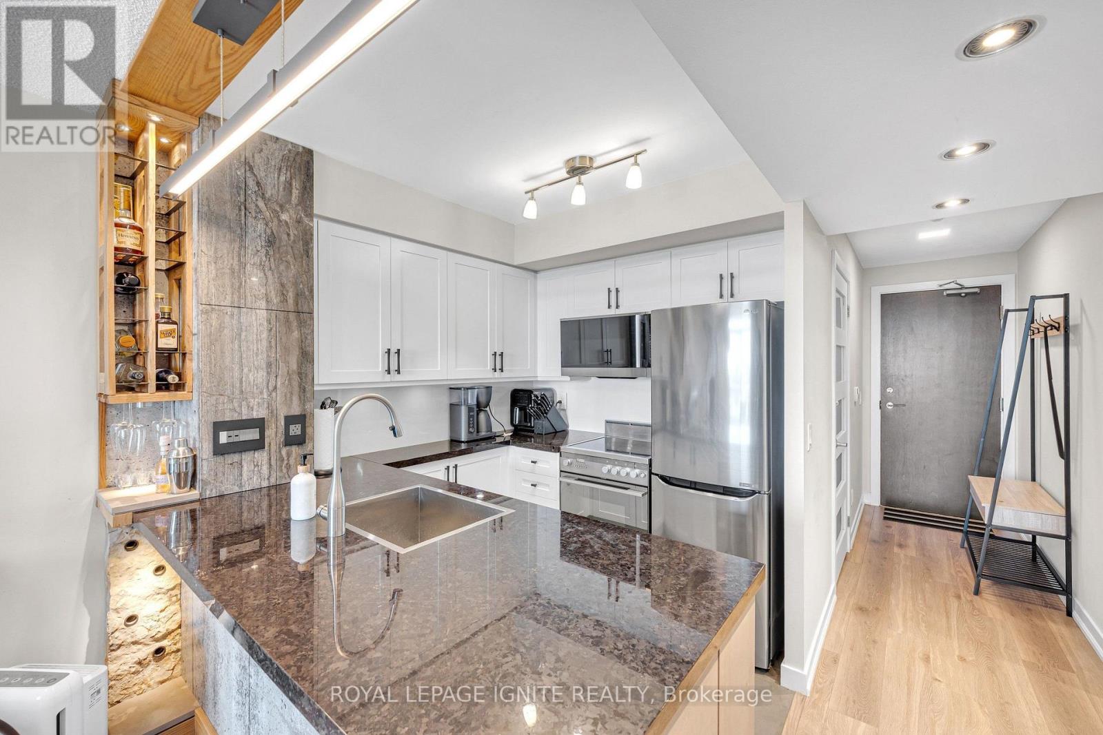 1907 - 50 Lynn Williams Street, Toronto, Ontario  M6K 3R9 - Photo 10 - C13688002