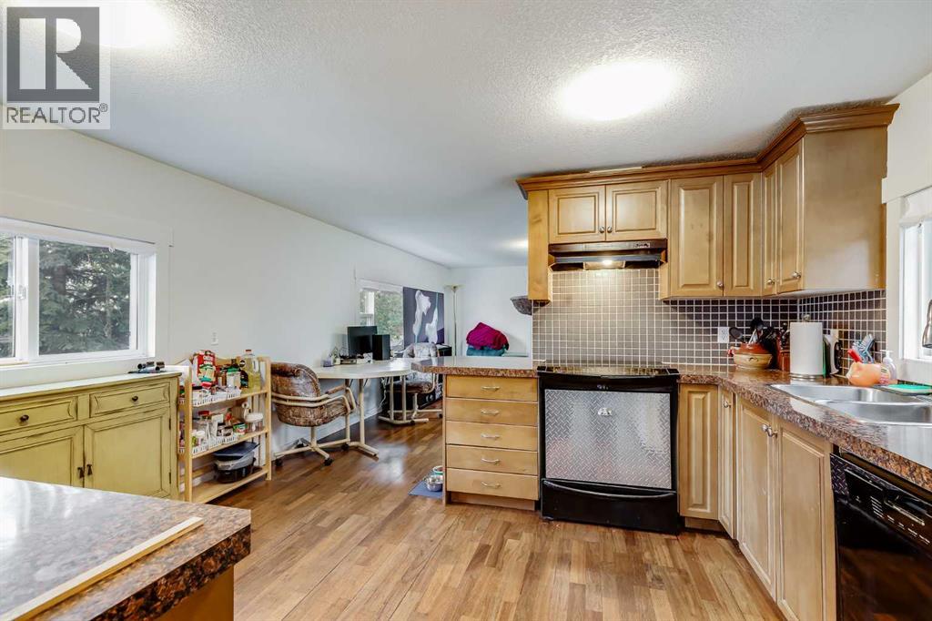 56 Spring Dale Circle SE, Airdrie, Alberta  T4A 1p2 - Photo 2 - A2337919