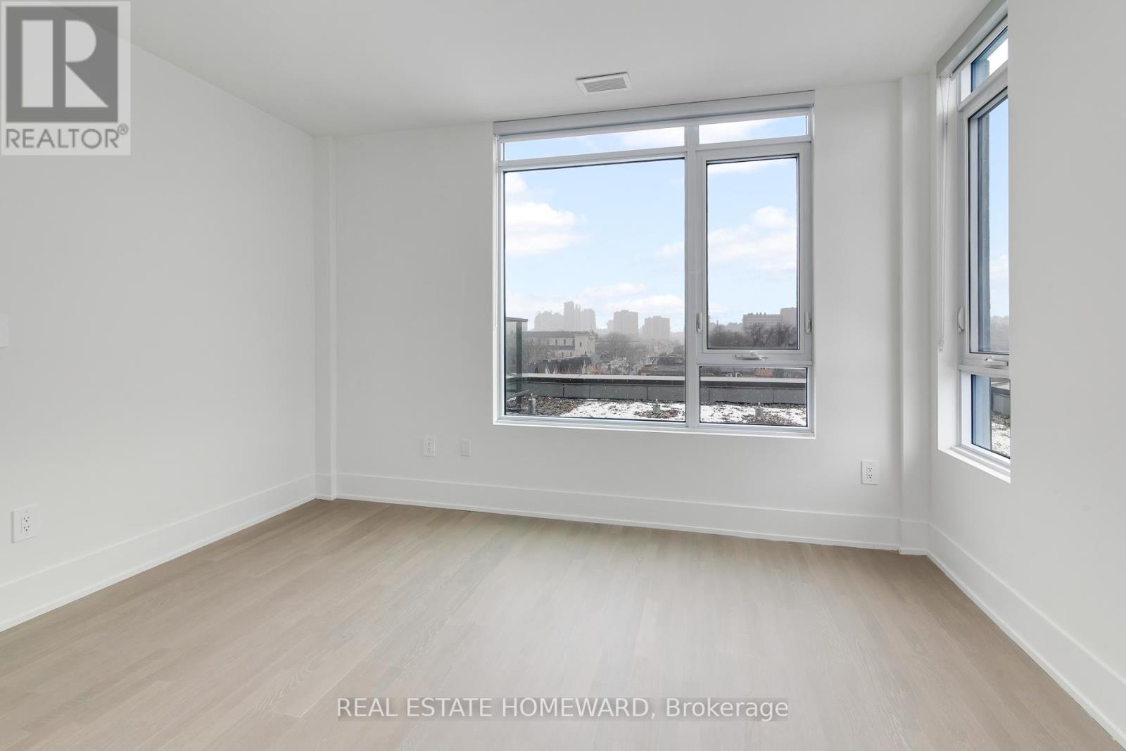 601 - 495 Logan Avenue, Toronto, Ontario  M4K 0A5 - Photo 12 - E13687896