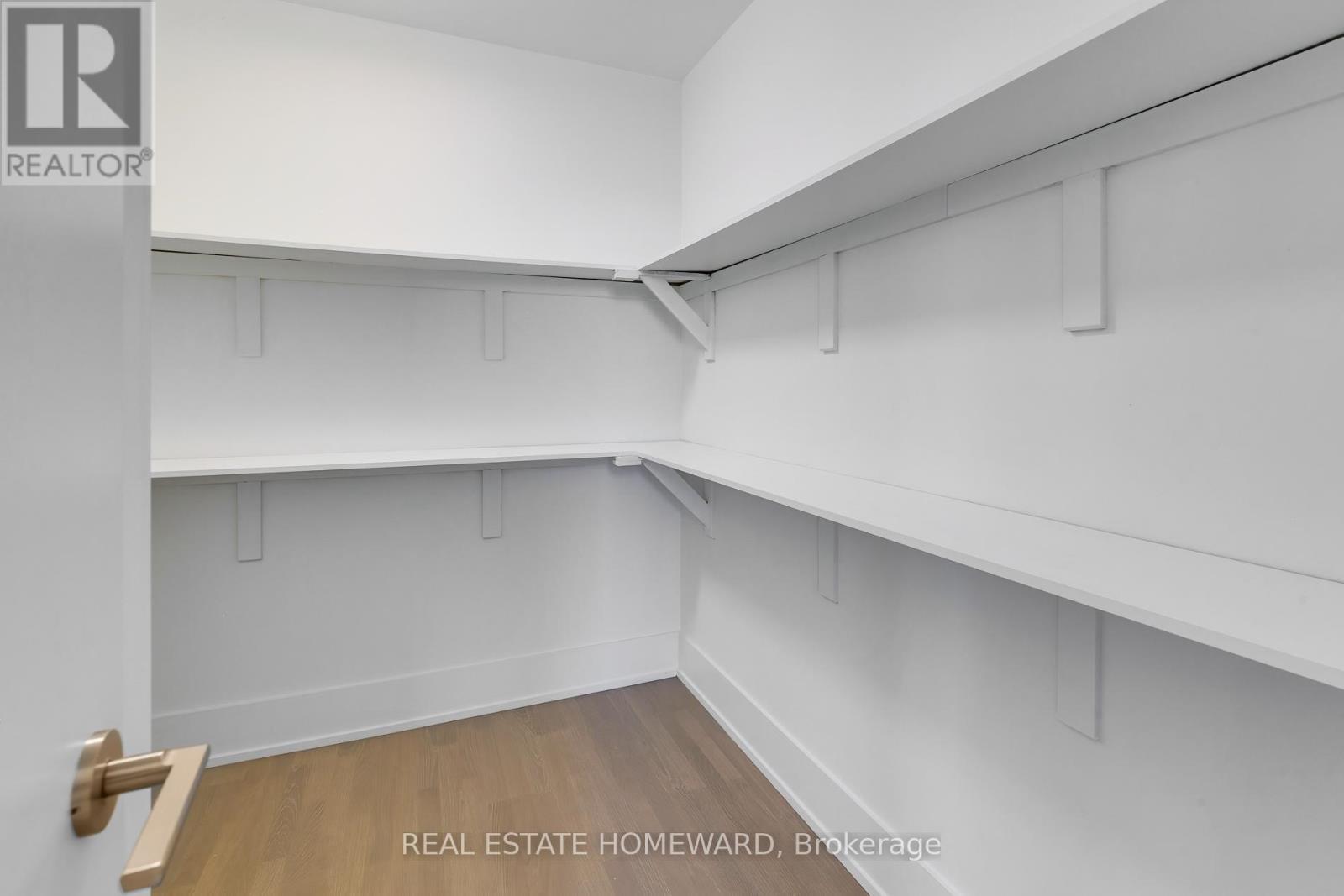 601 - 495 Logan Avenue, Toronto, Ontario  M4K 0A5 - Photo 15 - E13687896