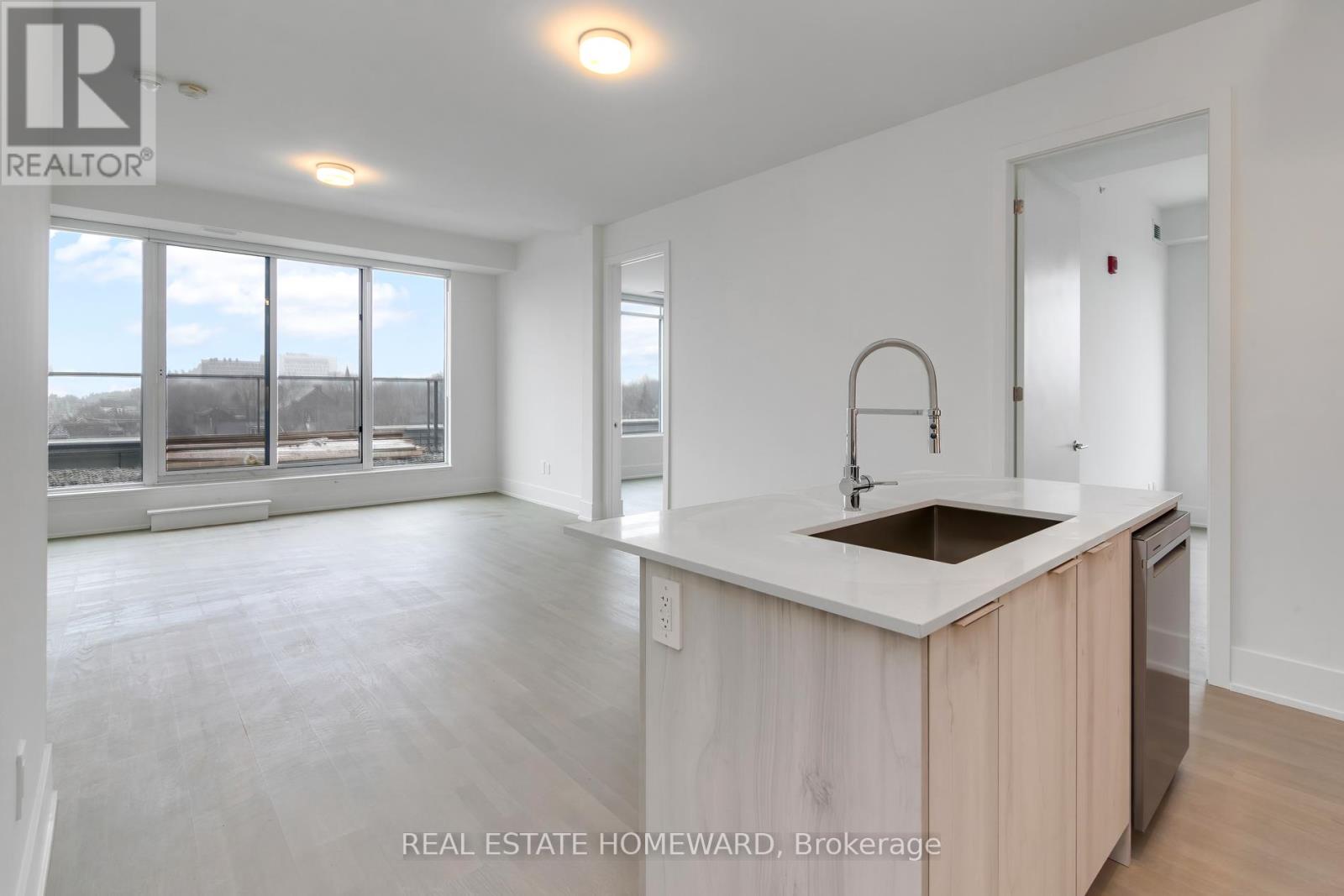 601 - 495 Logan Avenue, Toronto, Ontario  M4K 0A5 - Photo 6 - E13687896