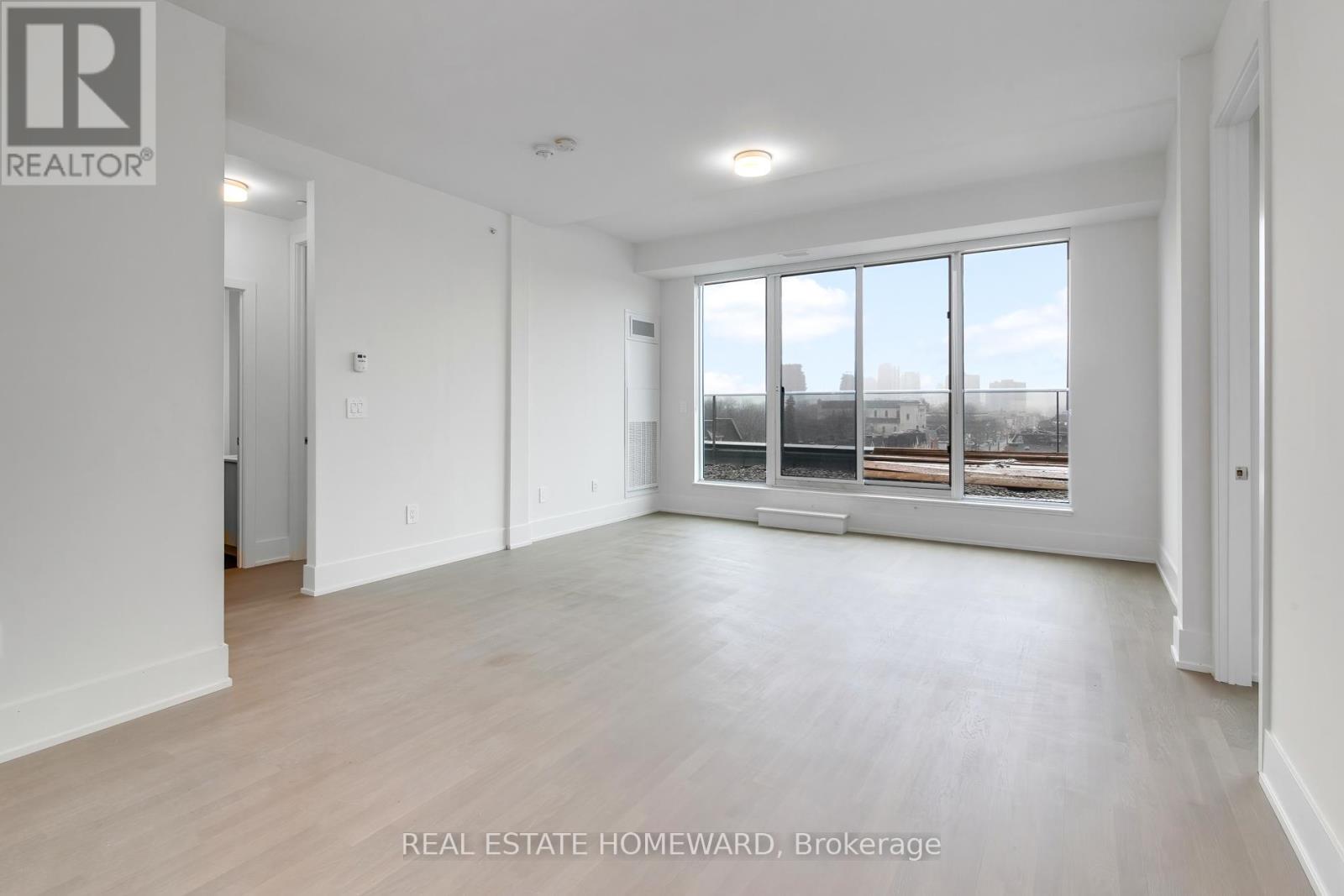 601 - 495 Logan Avenue, Toronto, Ontario  M4K 0A5 - Photo 7 - E13687896