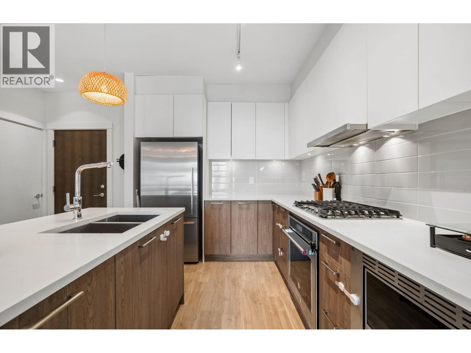 105 625 E 3rd Street, North Vancouver, British Columbia  V7L 1G6 - Photo 11 - R3156713