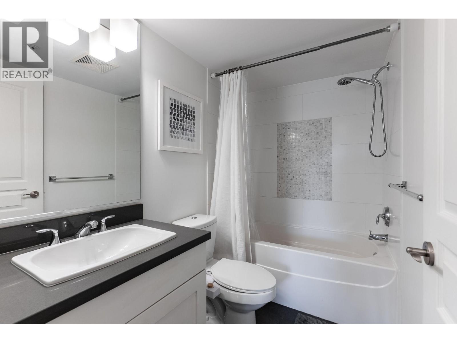 213 738 E 29th Avenue, Vancouver, British Columbia  V5V 0B6 - Photo 15 - R3156751