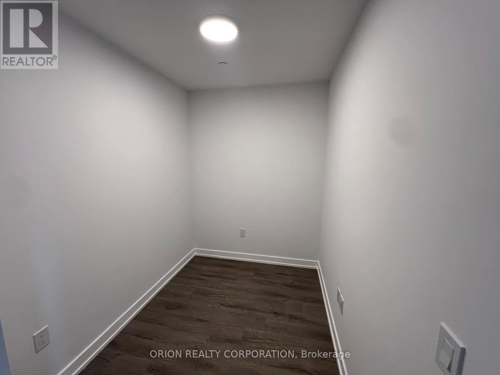 703 - 5 Meadowdale Road, Vaughan, Ontario  L4K 0C7 - Photo 4 - N13687972
