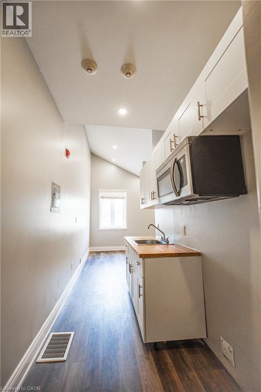 70 Victoria Avenue S Unit# 2, Hamilton, Ontario  L8N 2S7 - Photo 3 - 40856516