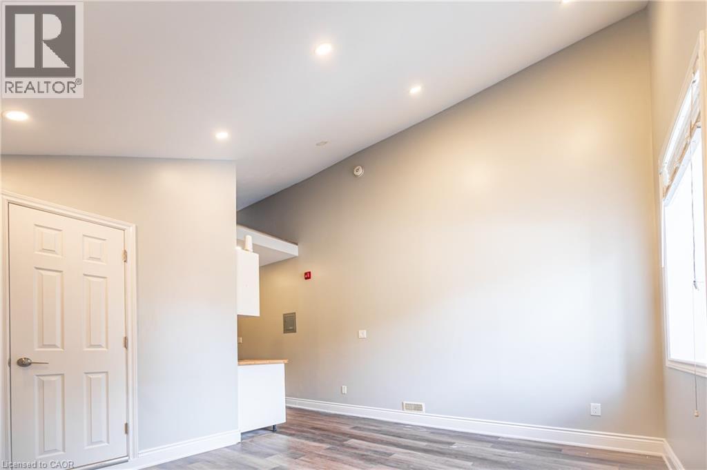 70 Victoria Avenue S Unit# 2, Hamilton, Ontario  L8N 2S7 - Photo 6 - 40856516