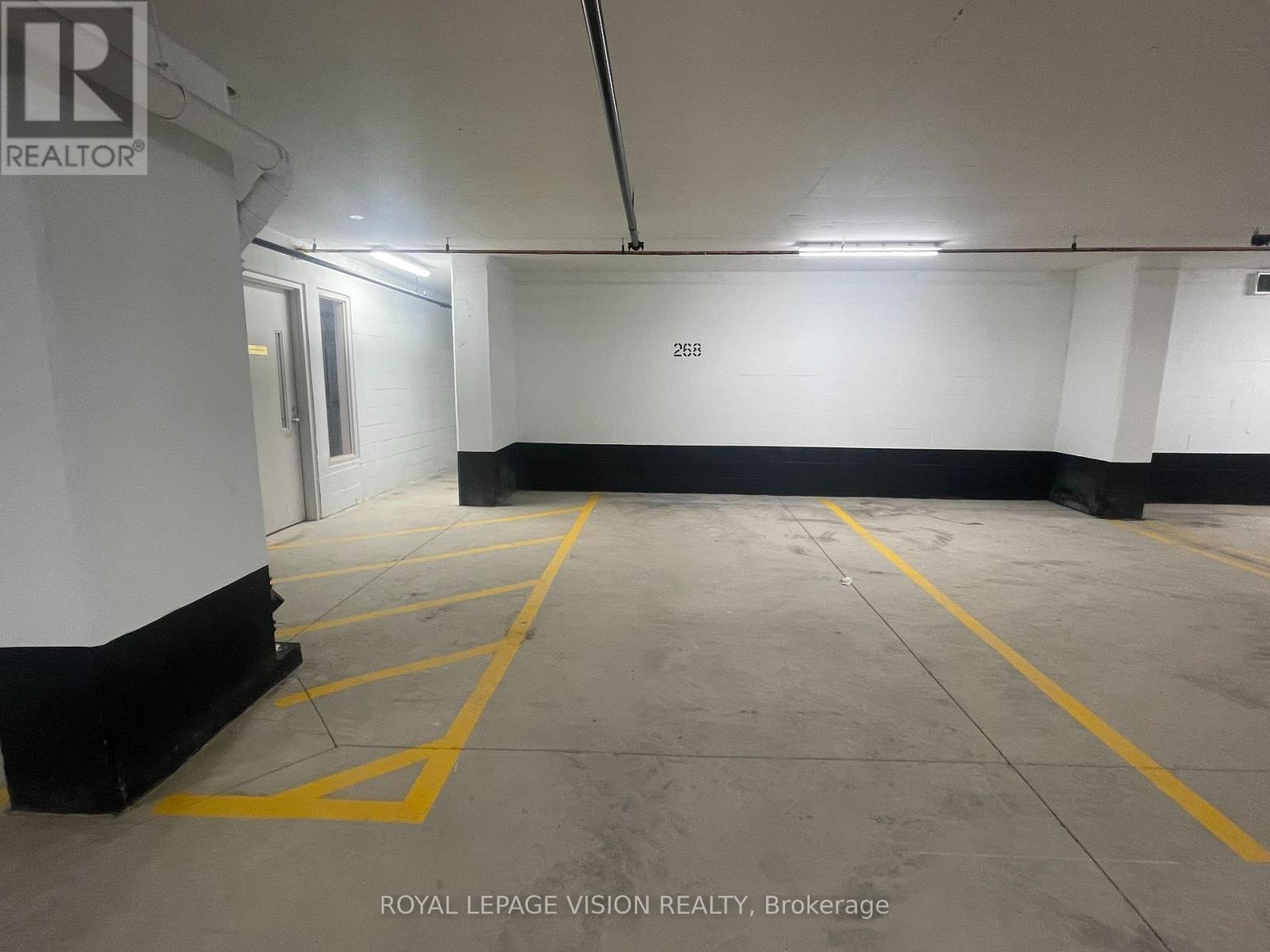 907 - 4010 Eglinton Avenue W, Toronto, Ontario  M9A 0G5 - Photo 2 - W13687948