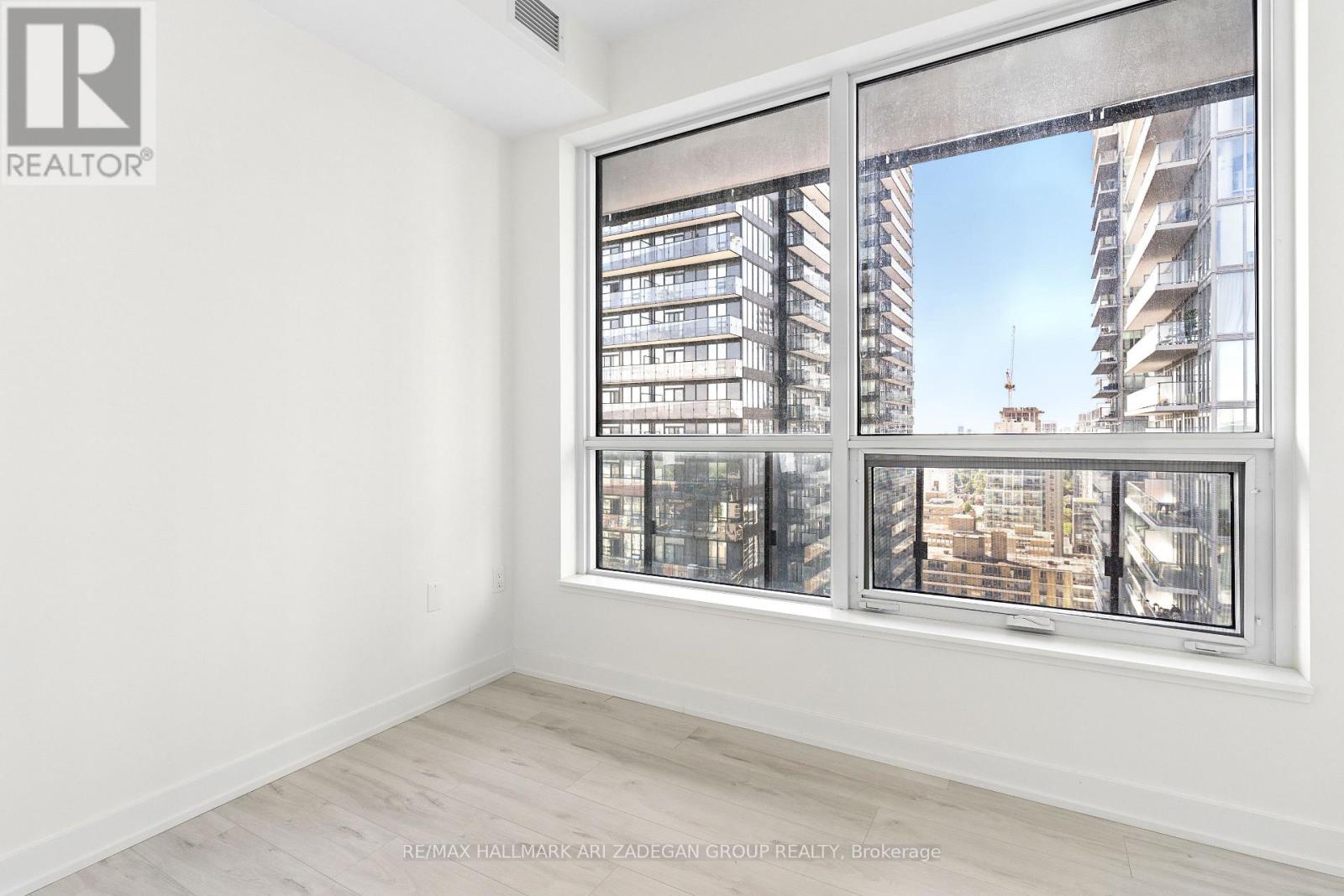 2102 - 110 Broadway Avenue, Toronto, Ontario  M4P 1V7 - Photo 22 - C13661114