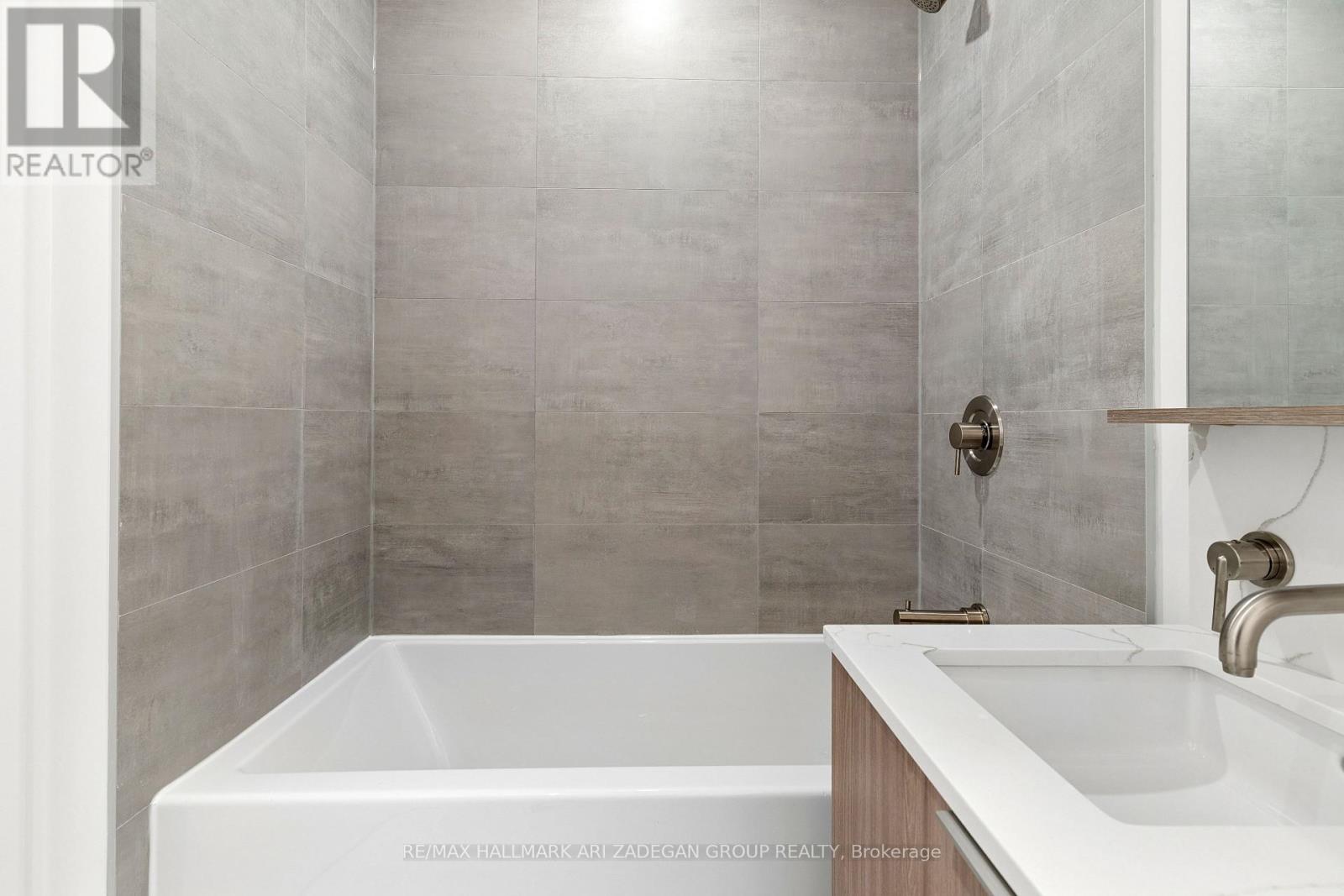 2102 - 110 Broadway Avenue, Toronto, Ontario  M4P 1V7 - Photo 14 - C13661114
