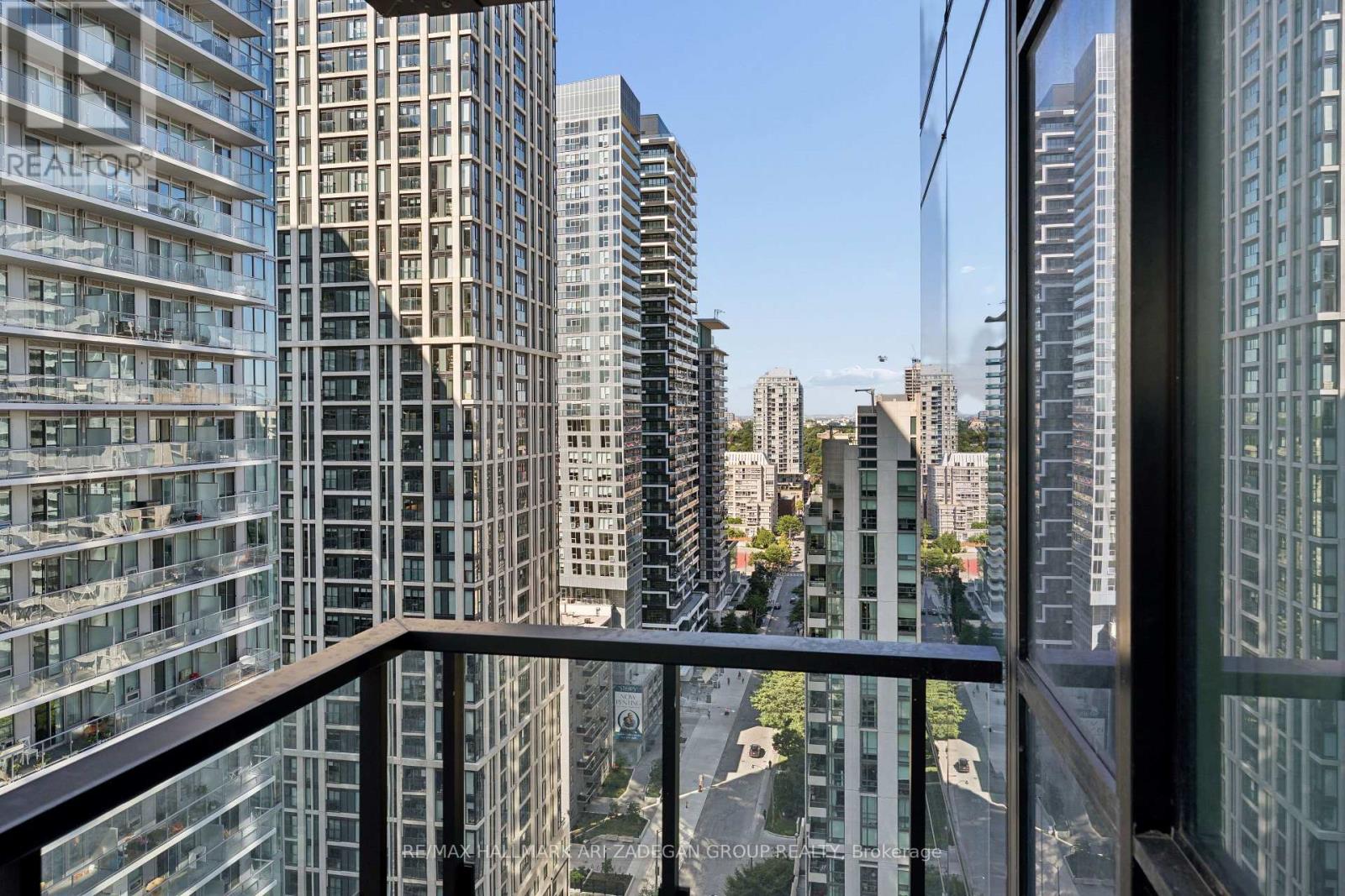 2102 - 110 Broadway Avenue, Toronto, Ontario  M4P 1V7 - Photo 35 - C13661114