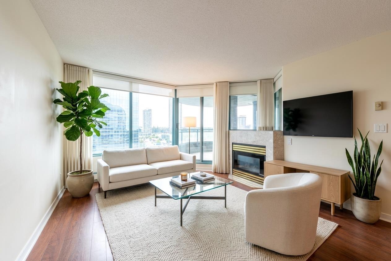 1608 13383 108 AVENUE, Surrey, British Columbia