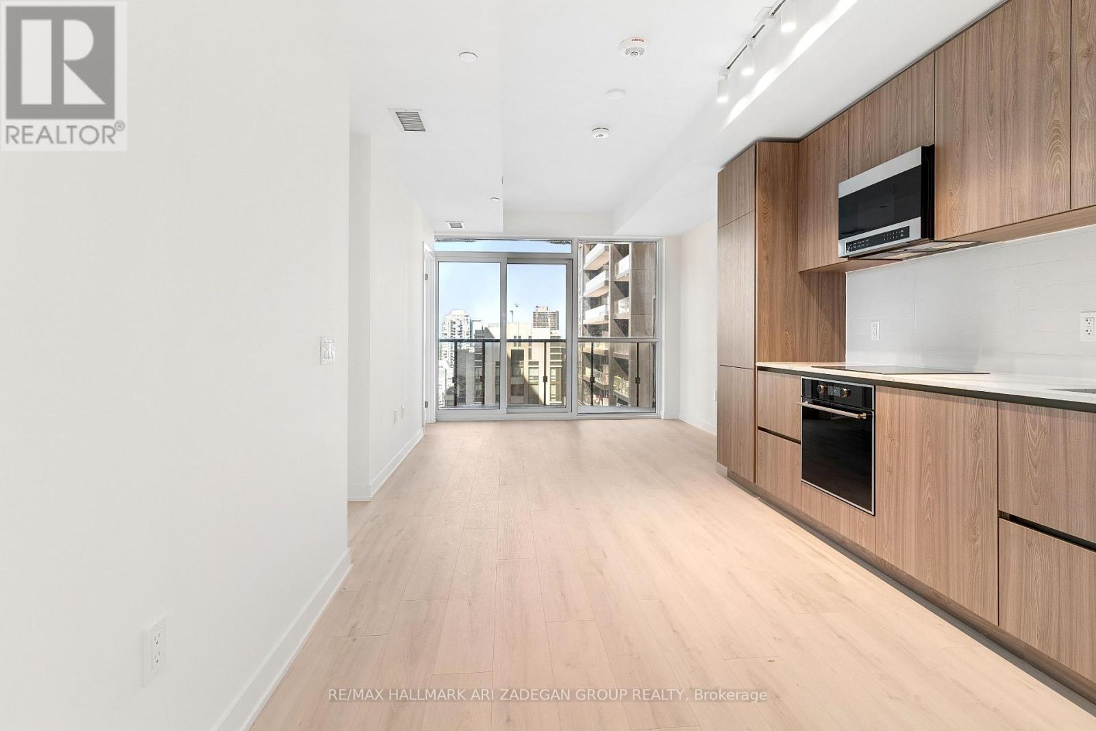 2102 - 110 Broadway Avenue, Toronto, Ontario  M4P 1V7 - Photo 6 - C13661114