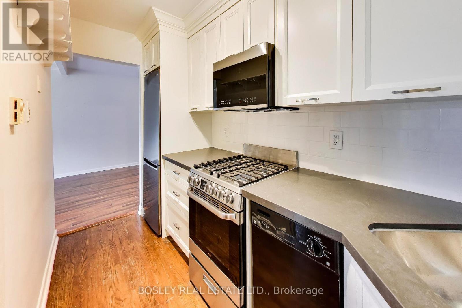 7 Norwood Road, Toronto, Ontario  M4E 2R9 - Photo 4 - E13687766