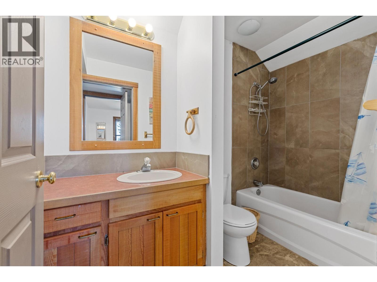 4879a Snowpines Road, Big White, British Columbia  V1P 1P3 - Photo 36 - 10390757