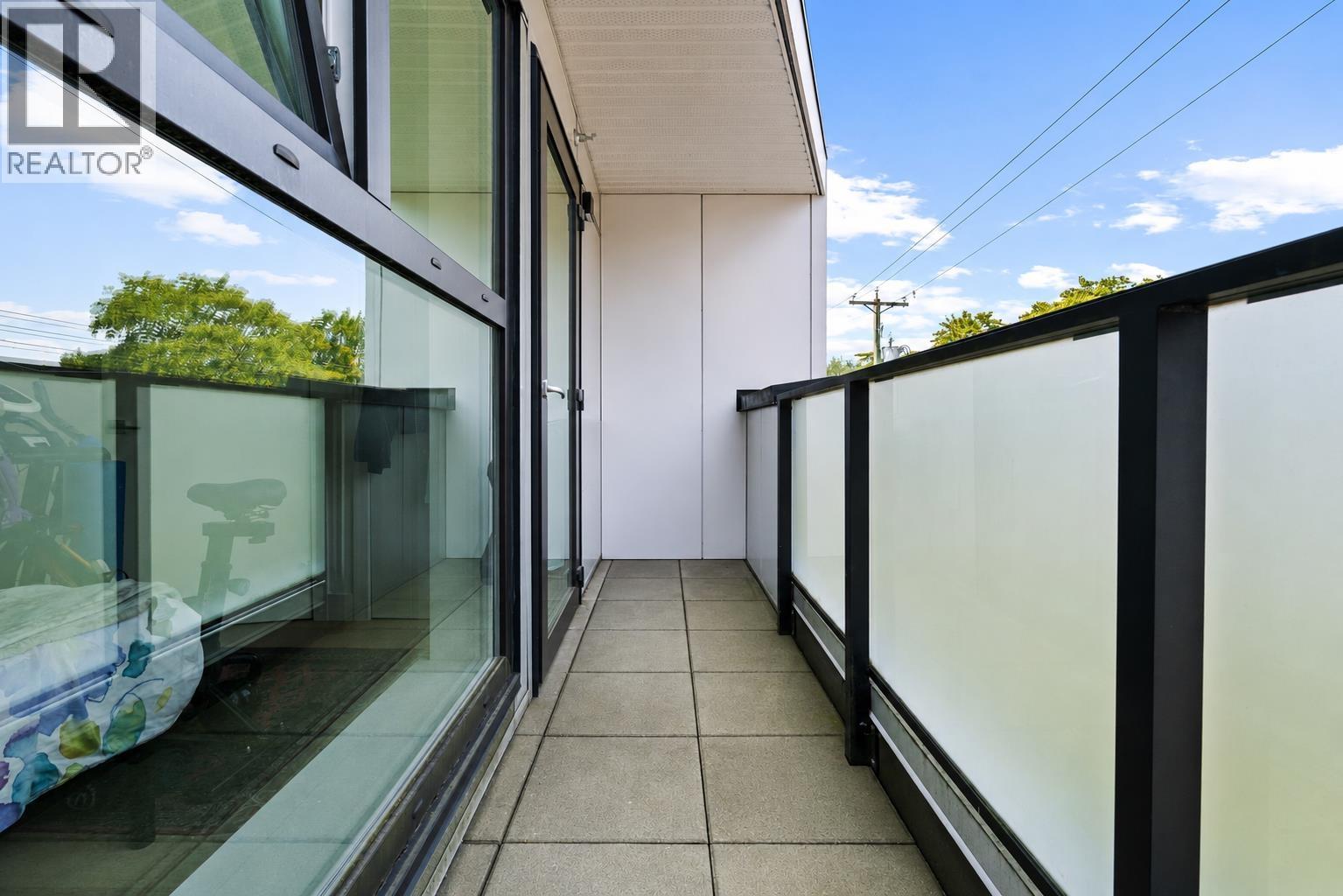 156 W Woodstock Avenue, Vancouver, British Columbia  V5Y 0N1 - Photo 9 - R3156710