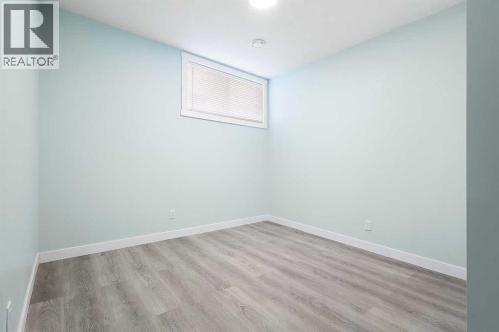 35 Lucas Passage NW, Calgary, Alberta  T3P 2E3 - Photo 33 - A2325071
