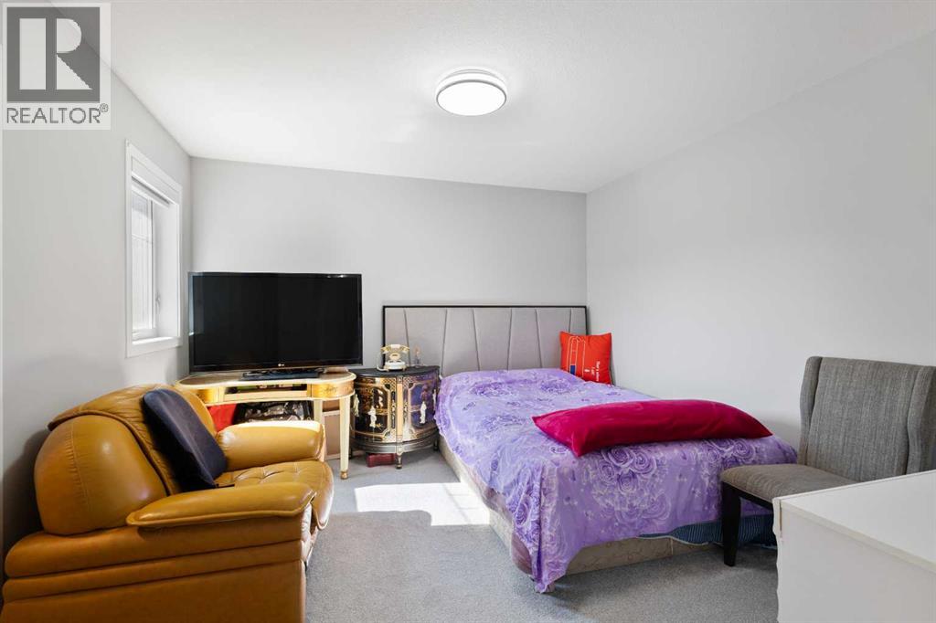 35 Lucas Passage NW, Calgary, Alberta  T3P 2E3 - Photo 23 - A2325071