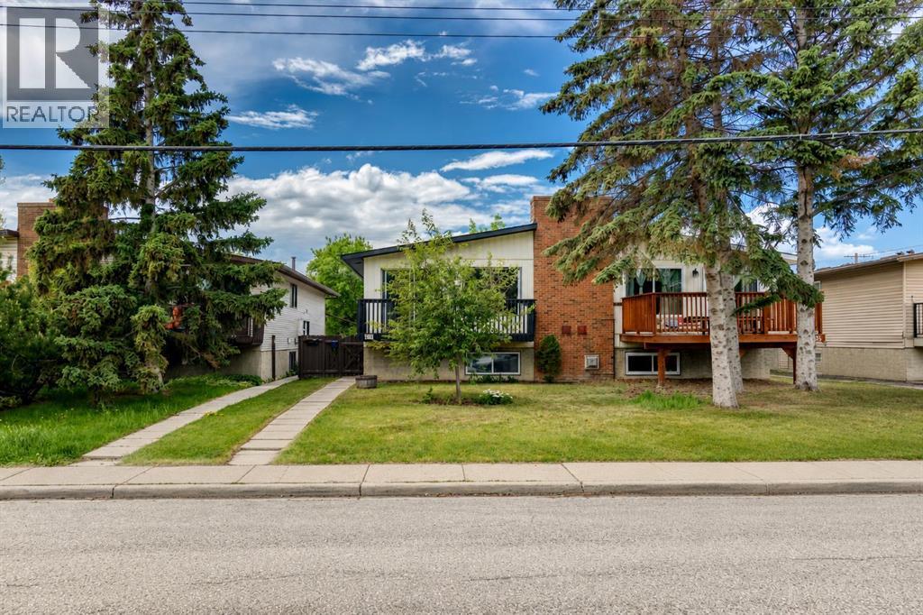 5233 17 Avenue NW, Calgary, Alberta