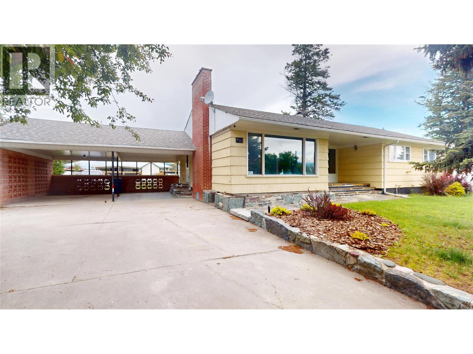 511 14th Avenue S, Cranbrook, British Columbia  V1C 2X9 - Photo 3 - 10391114