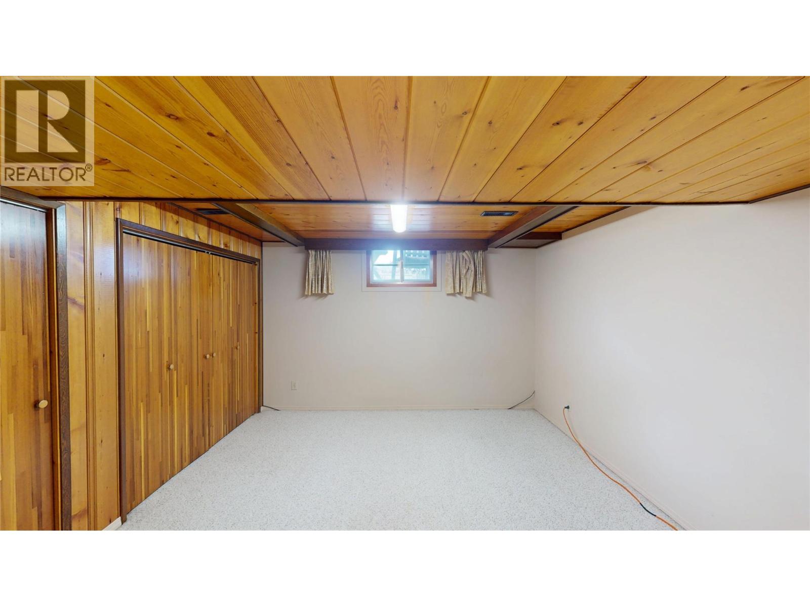 511 14th Avenue S, Cranbrook, British Columbia  V1C 2X9 - Photo 29 - 10391114