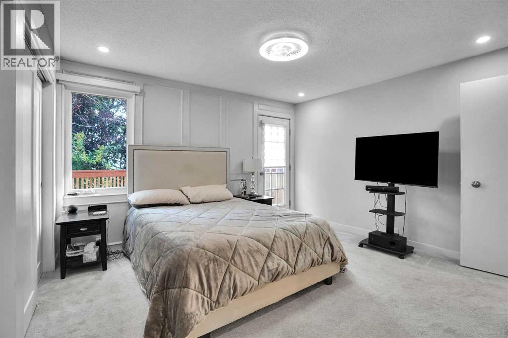 36 Coach Manor Rise Sw, Calgary, Alberta  T3H 1C4 - Photo 20 - A2336519
