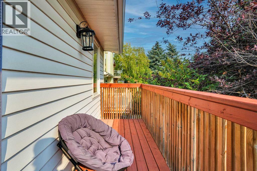 36 Coach Manor Rise Sw, Calgary, Alberta  T3H 1C4 - Photo 25 - A2336519