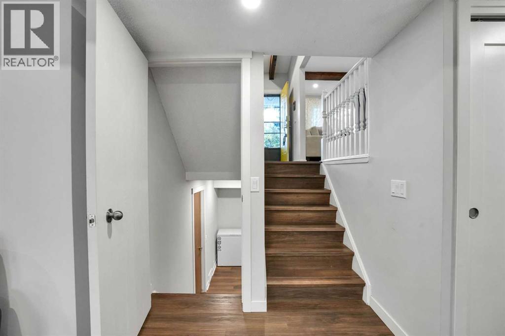 36 Coach Manor Rise Sw, Calgary, Alberta  T3H 1C4 - Photo 26 - A2336519