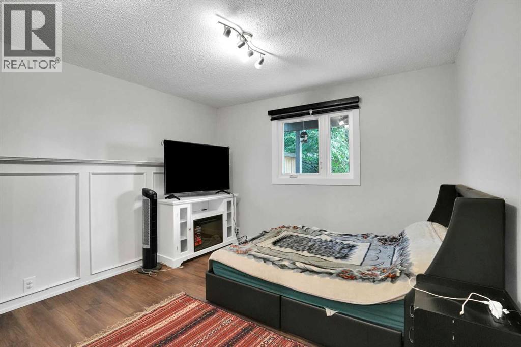 36 Coach Manor Rise Sw, Calgary, Alberta  T3H 1C4 - Photo 27 - A2336519