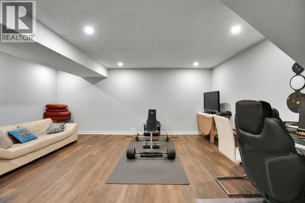 36 Coach Manor Rise Sw, Calgary, Alberta  T3H 1C4 - Photo 36 - A2336519