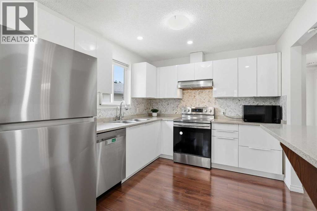 251 Erin Woods Drive SE, Calgary, Alberta  T2Z 2V8 - Photo 12 - A2337046