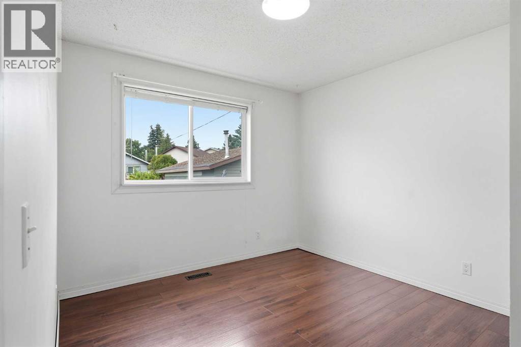 251 Erin Woods Drive SE, Calgary, Alberta  T2Z 2V8 - Photo 20 - A2337046