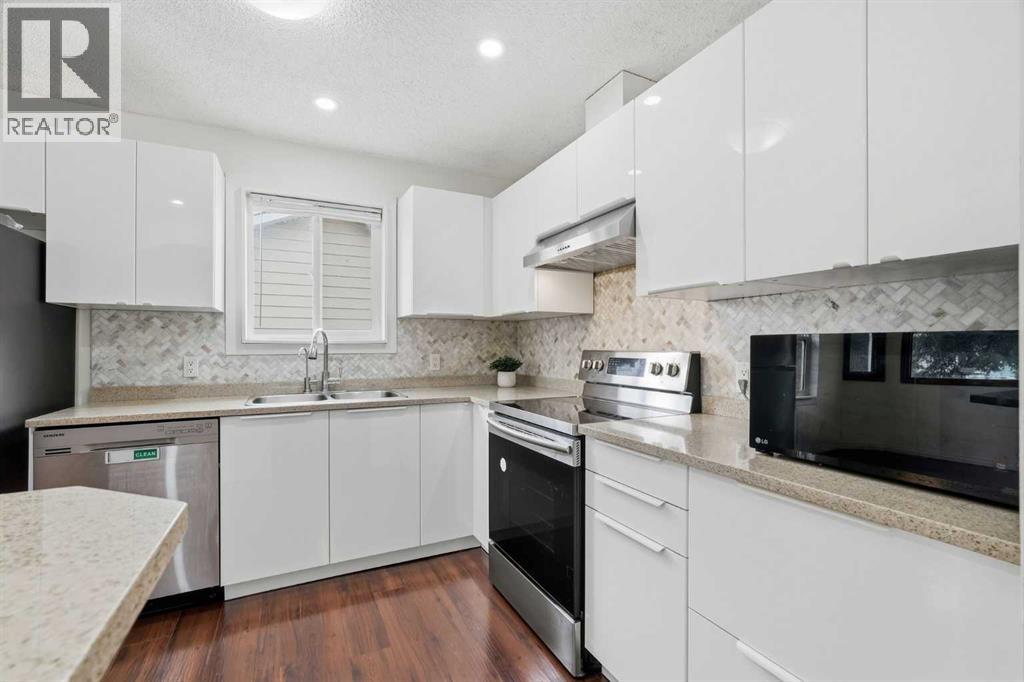 251 Erin Woods Drive SE, Calgary, Alberta  T2Z 2V8 - Photo 14 - A2337046