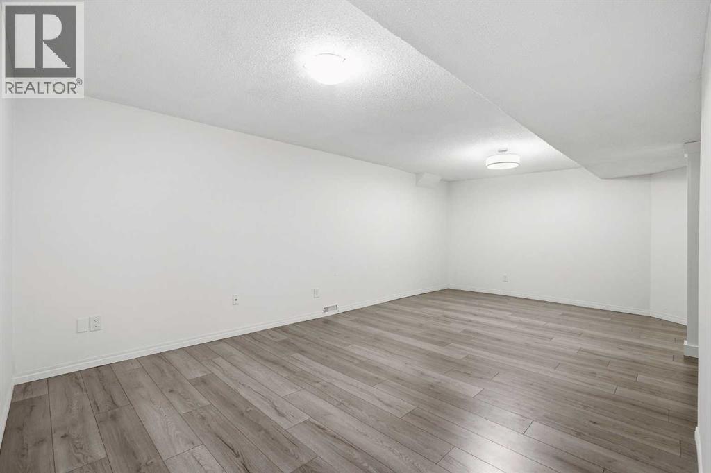 251 Erin Woods Drive SE, Calgary, Alberta  T2Z 2V8 - Photo 24 - A2337046