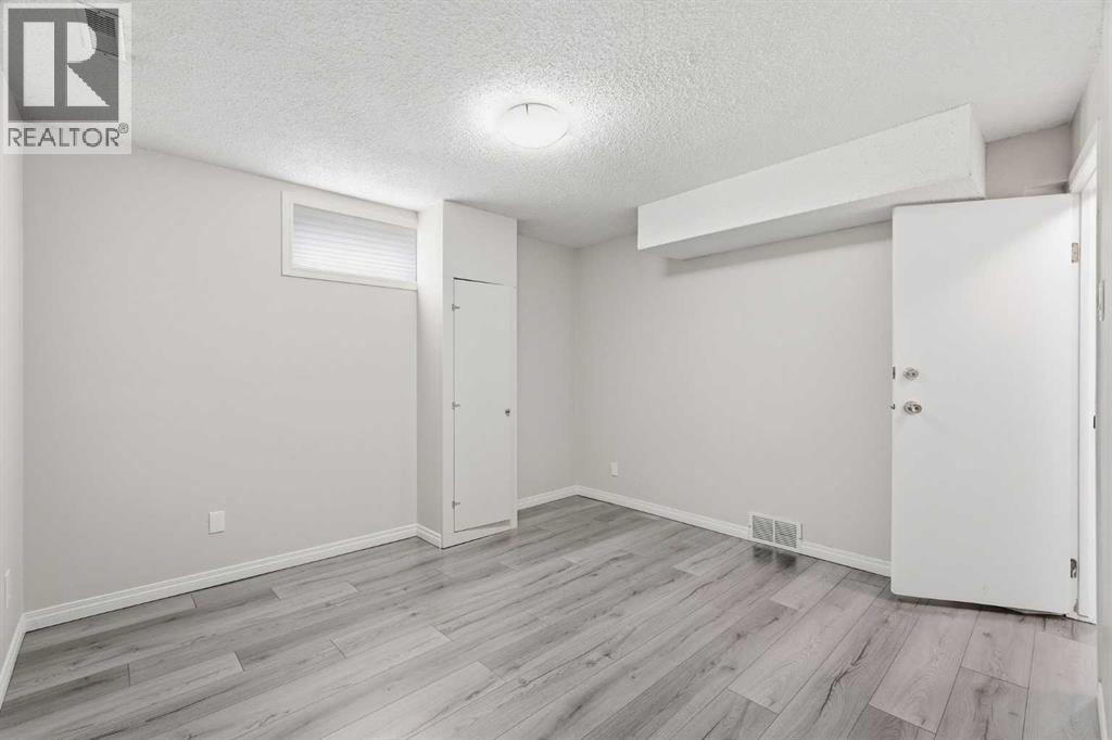 251 Erin Woods Drive SE, Calgary, Alberta  T2Z 2V8 - Photo 31 - A2337046