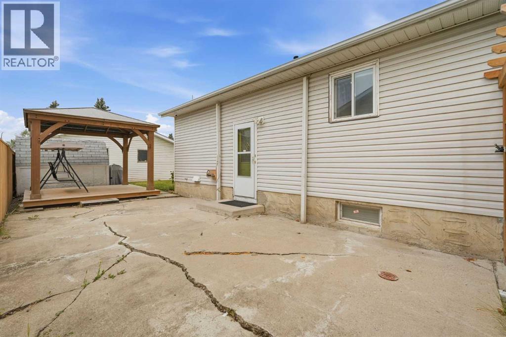 251 Erin Woods Drive SE, Calgary, Alberta  T2Z 2V8 - Photo 35 - A2337046