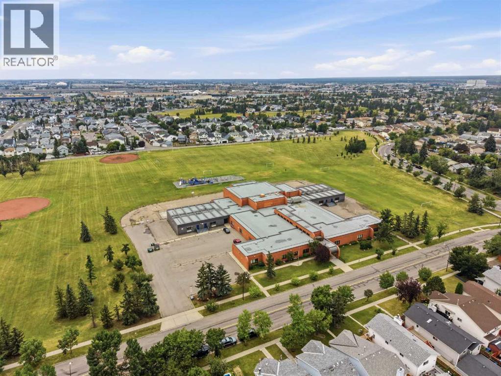 251 Erin Woods Drive SE, Calgary, Alberta  T2Z 2V8 - Photo 50 - A2337046
