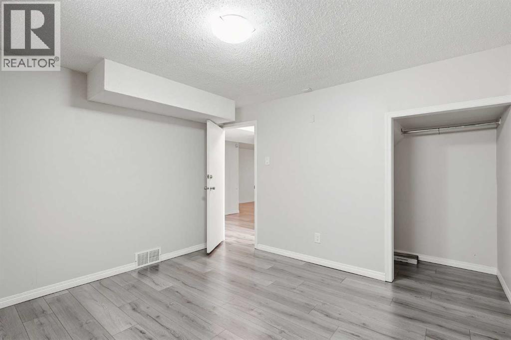 251 Erin Woods Drive SE, Calgary, Alberta  T2Z 2V8 - Photo 32 - A2337046