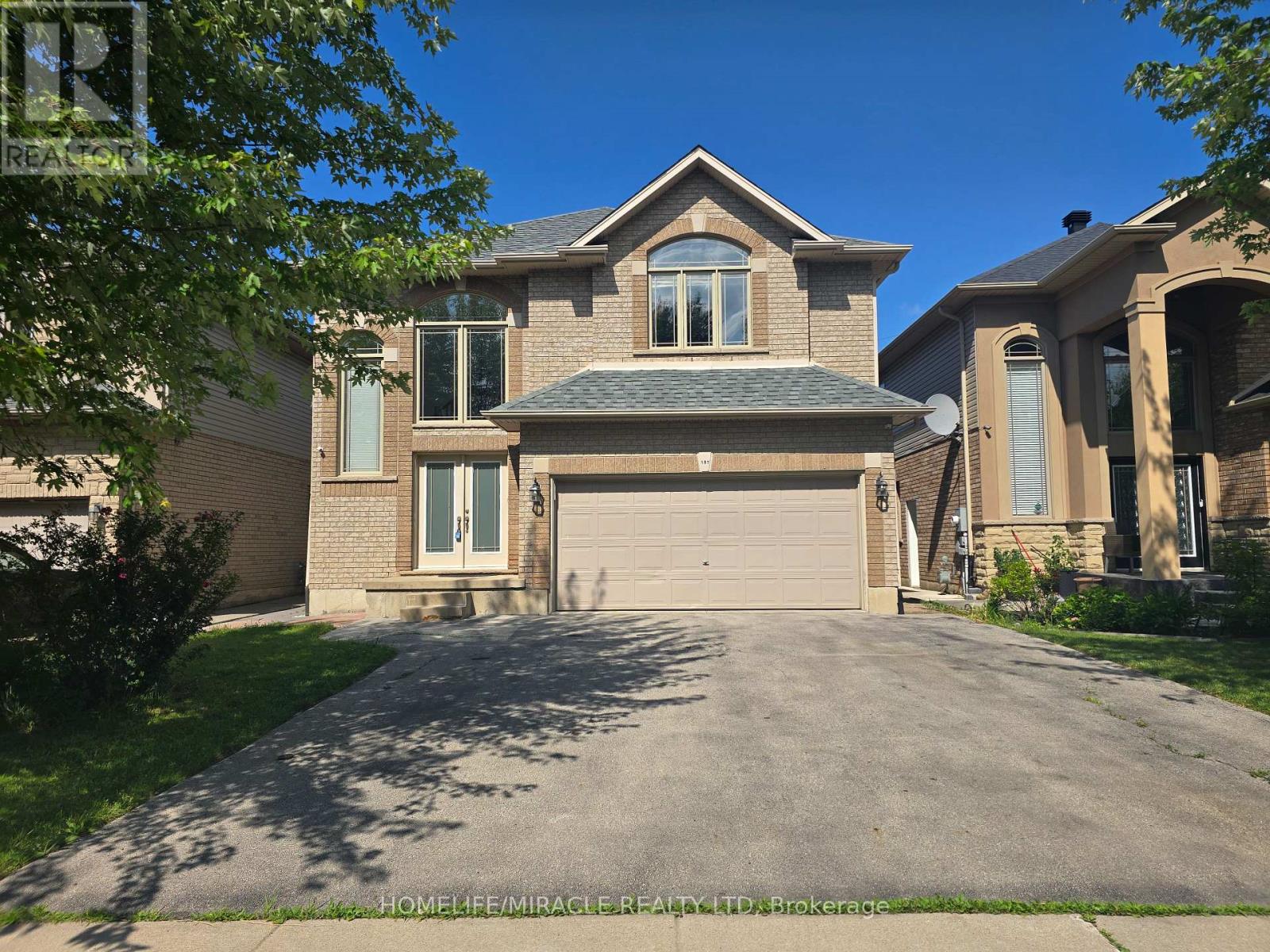197 CLOVERLEAF DRIVE, Hamilton, Ontario