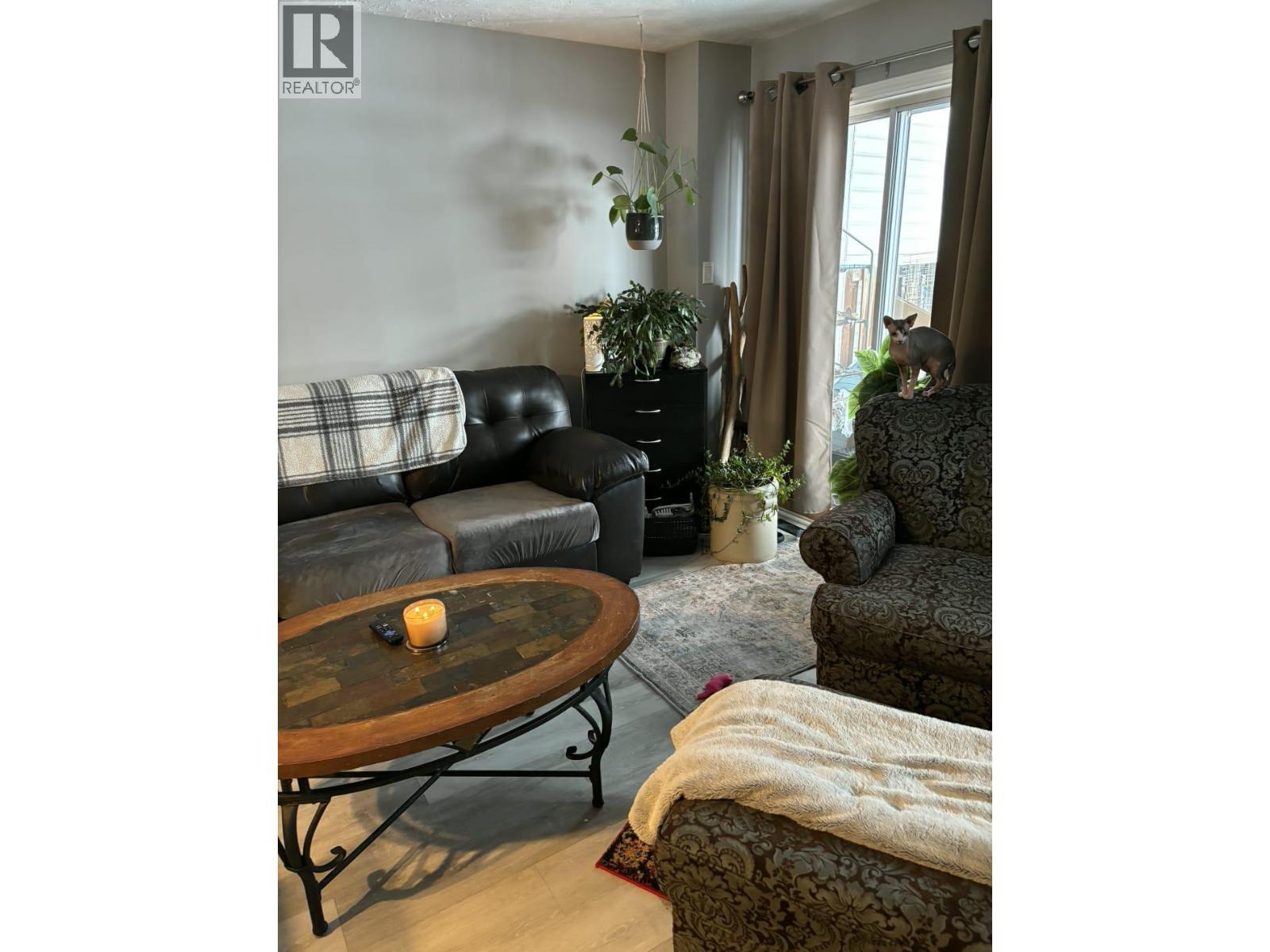 224 Spieker Avenue, Tumbler Ridge, British Columbia  V0C 2W0 - Photo 2 - 10398043