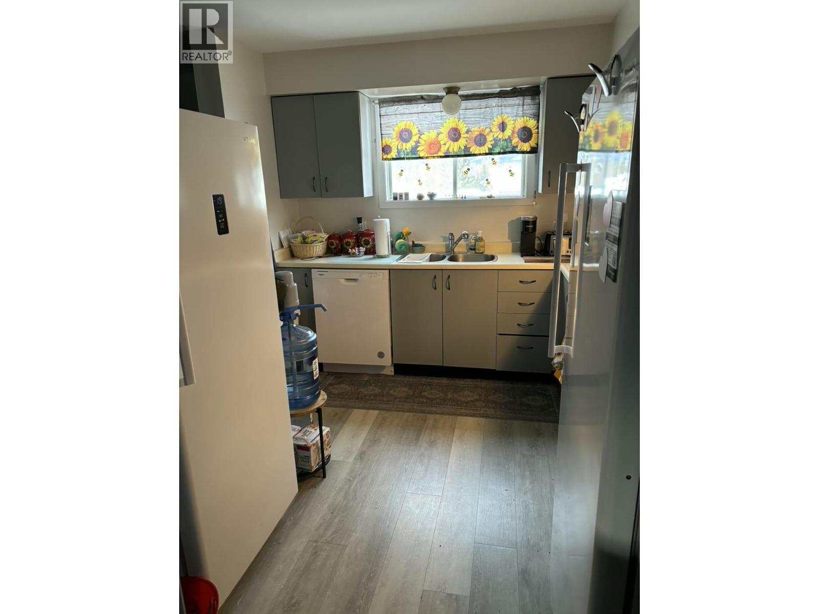 224 Spieker Avenue, Tumbler Ridge, British Columbia  V0C 2W0 - Photo 6 - 10398043