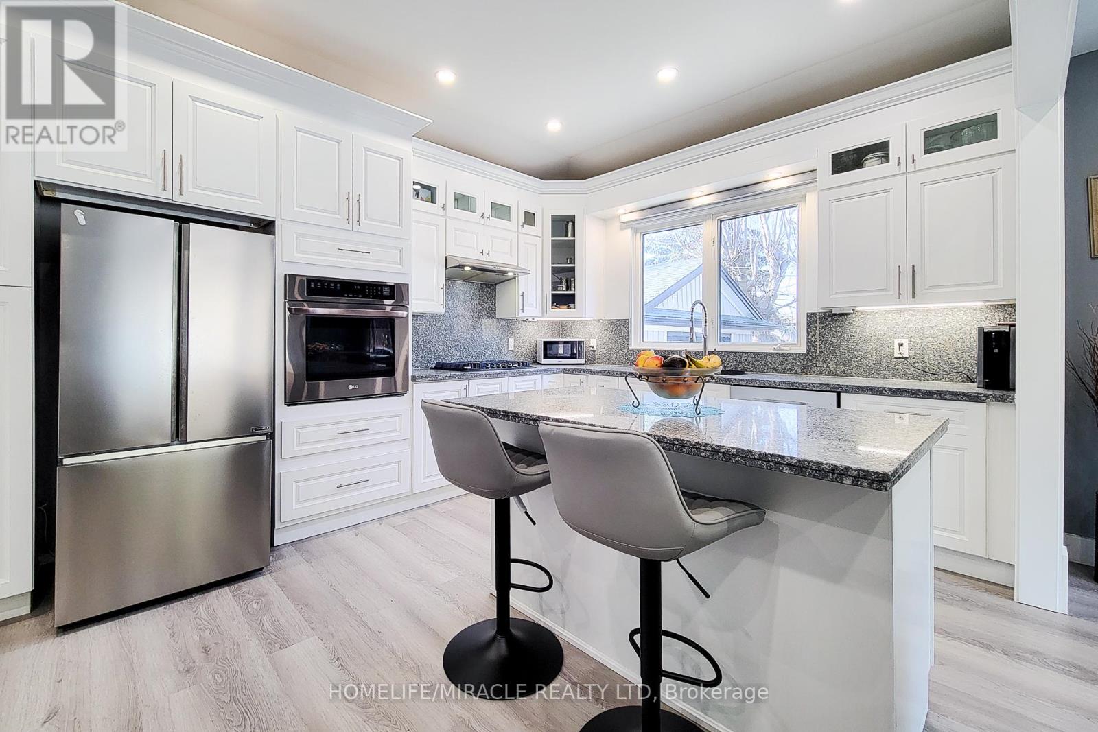 355 Ridge Road W, Grimsby, Ontario  L3M 4E7 - Photo 18 - X13553180
