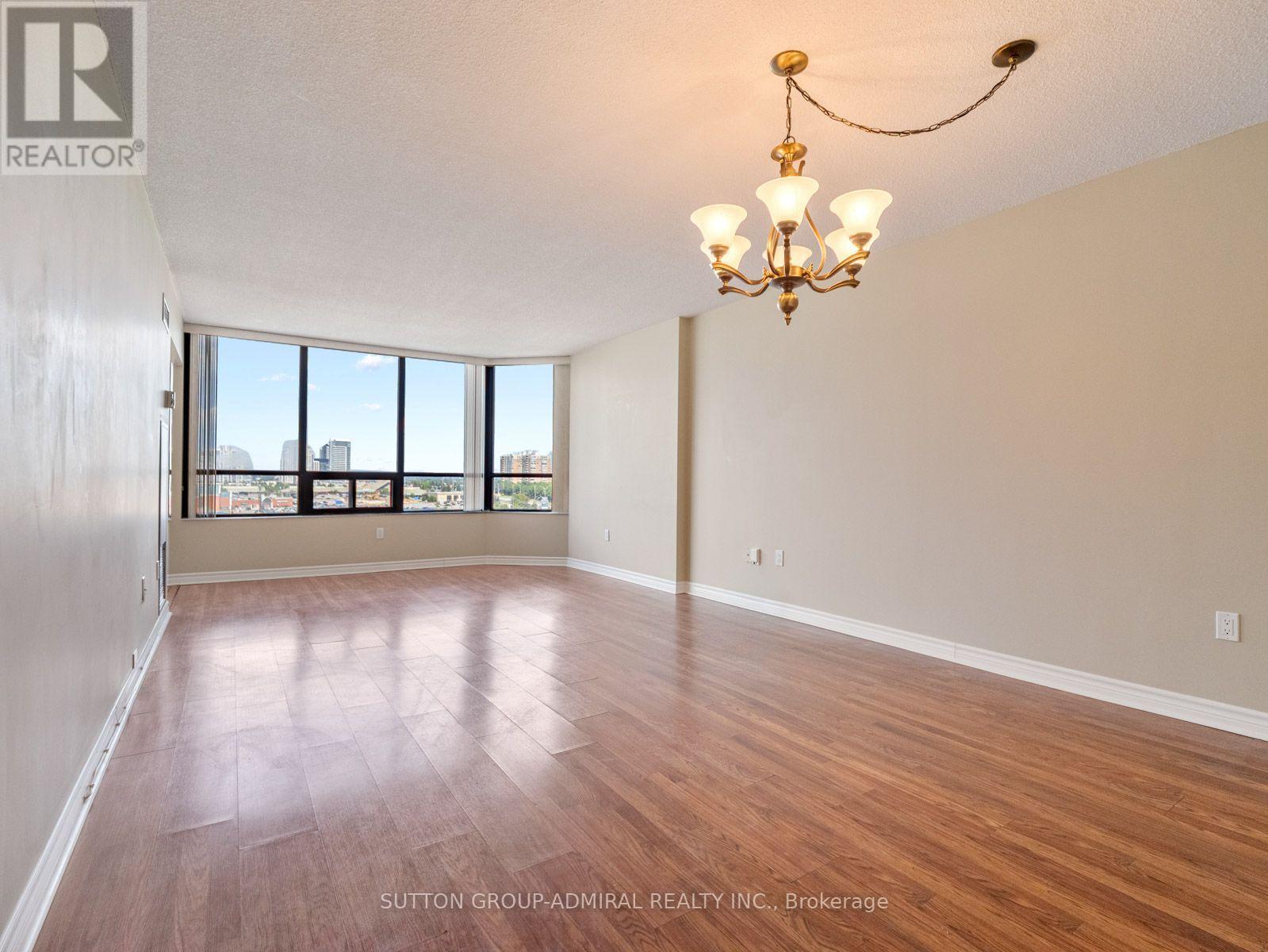 1012 - 7420 Bathurst Street, Vaughan, Ontario  L4J 6X4 - Photo 4 - N13686218