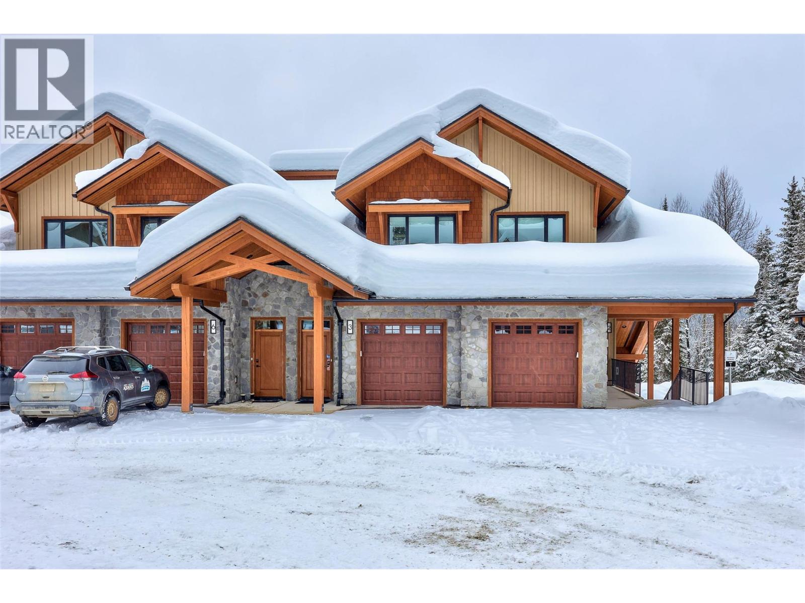 7005 MCGILLIVRAY LAKE Drive Unit# 17, Sun Peaks, British Columbia