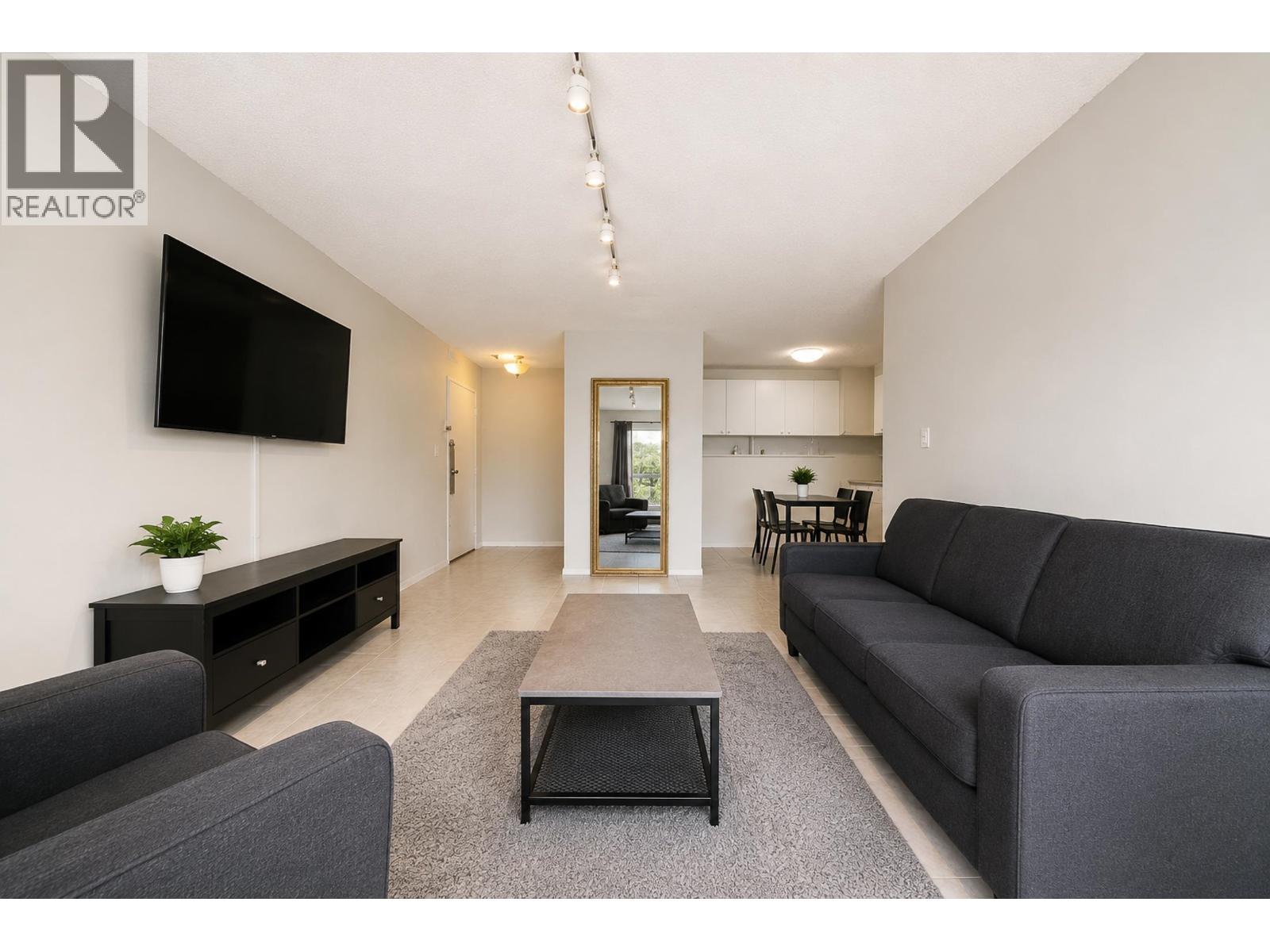 306 7200 Lindsay Road, Richmond, British Columbia  V6E 1S8 - Photo 2 - R3156488